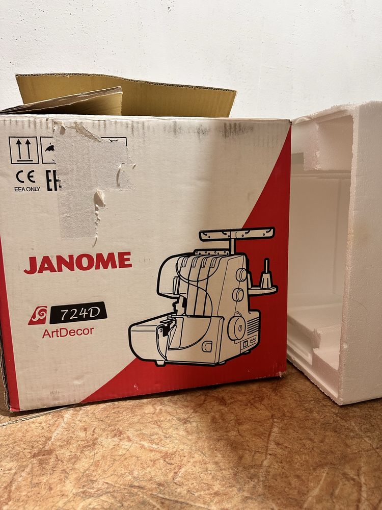 Оверлок Janome 724D