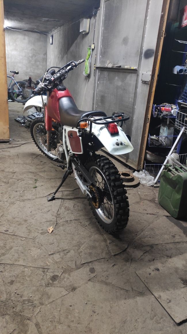 Мотоцикл Honda xlr 250