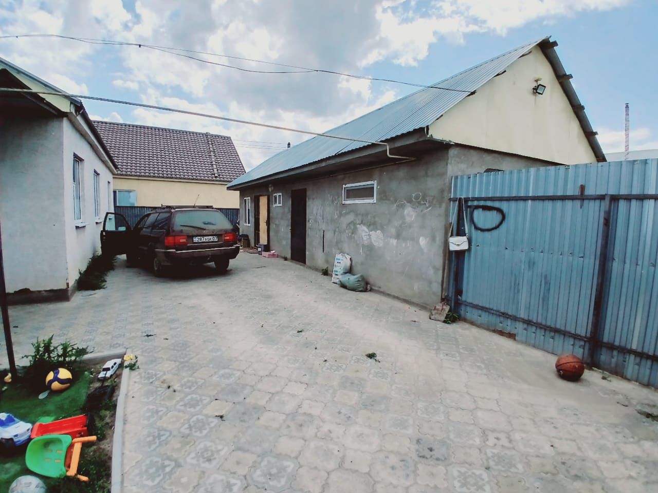 дом   4 комнатный