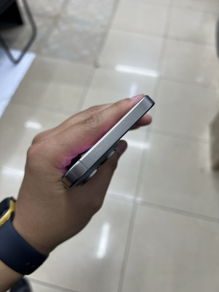 iPhone 15 Pro Max 1 терабайт ТИТАН
