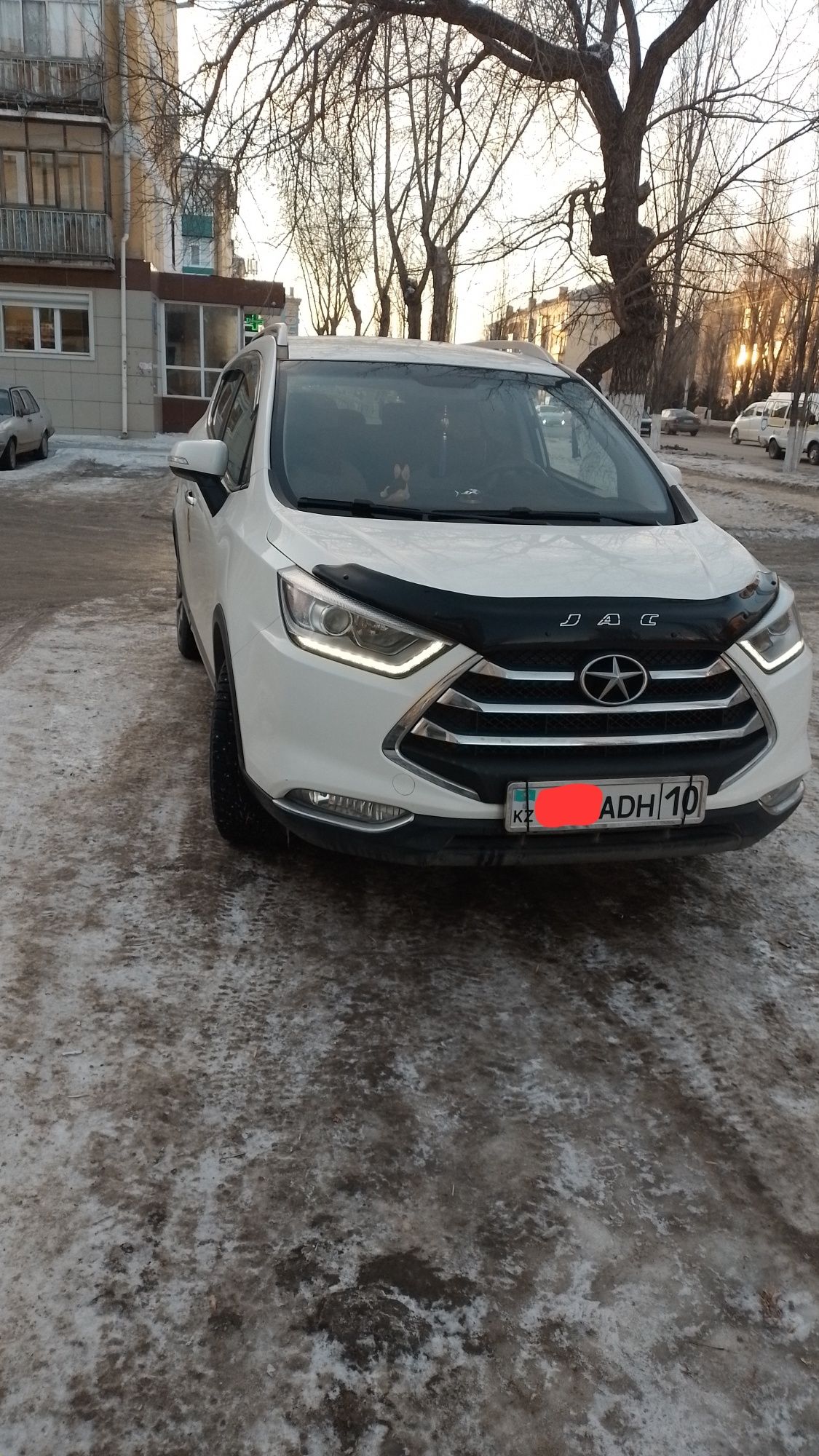 Машина JAC S3 , 2020-го года