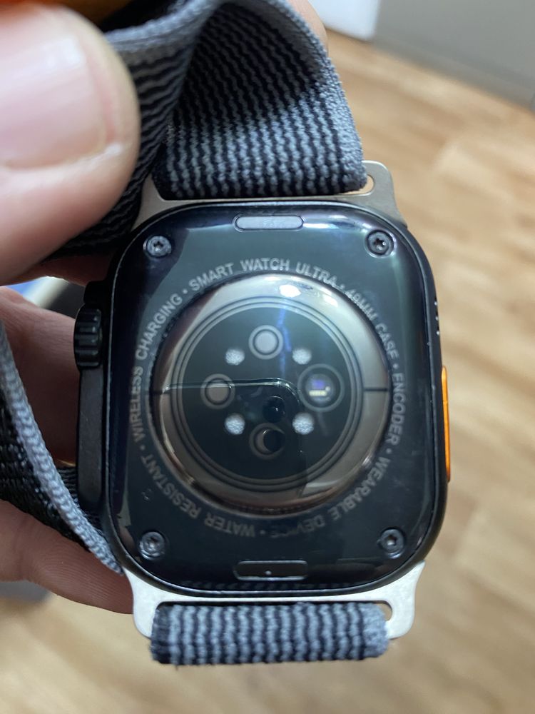 Продам smart watch ultra подключается к айфону, андроиду