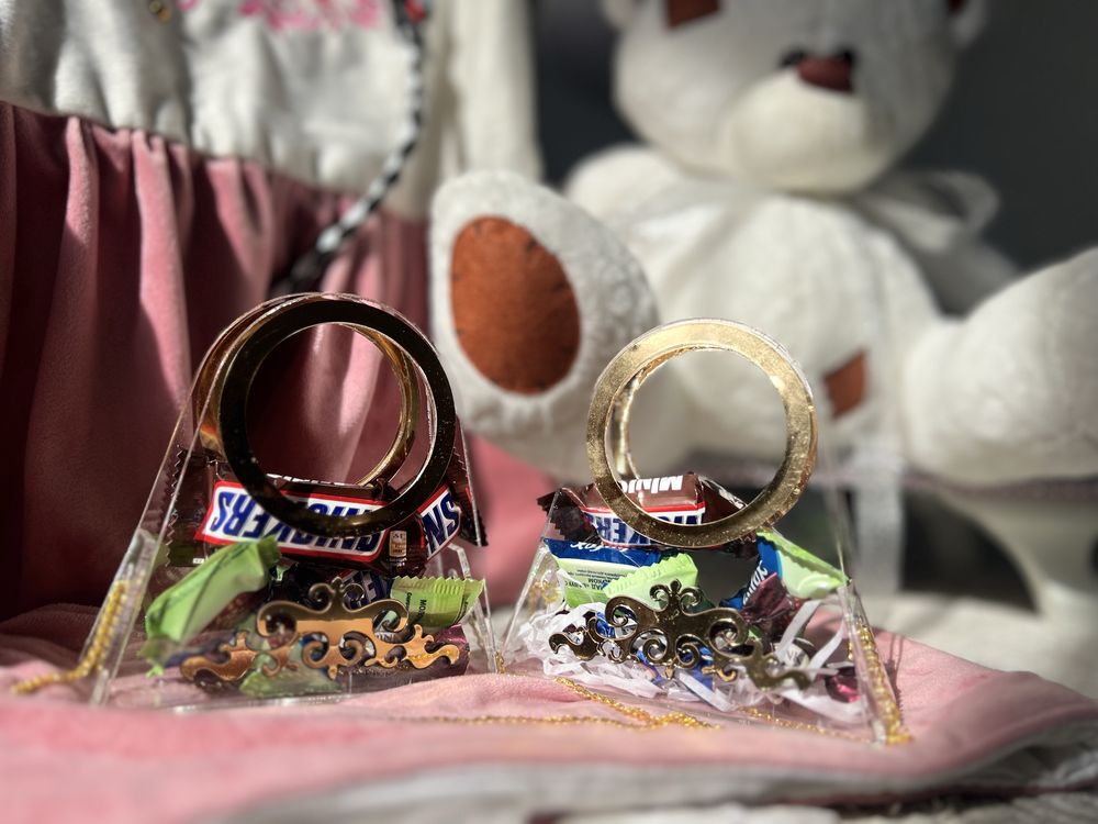 Хит сумка тойбастар, бонбоньерки, дәм салуға