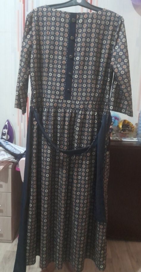 Продаются женские платья