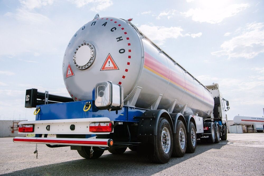 Газовоз - полуприцеп на 40 кубов