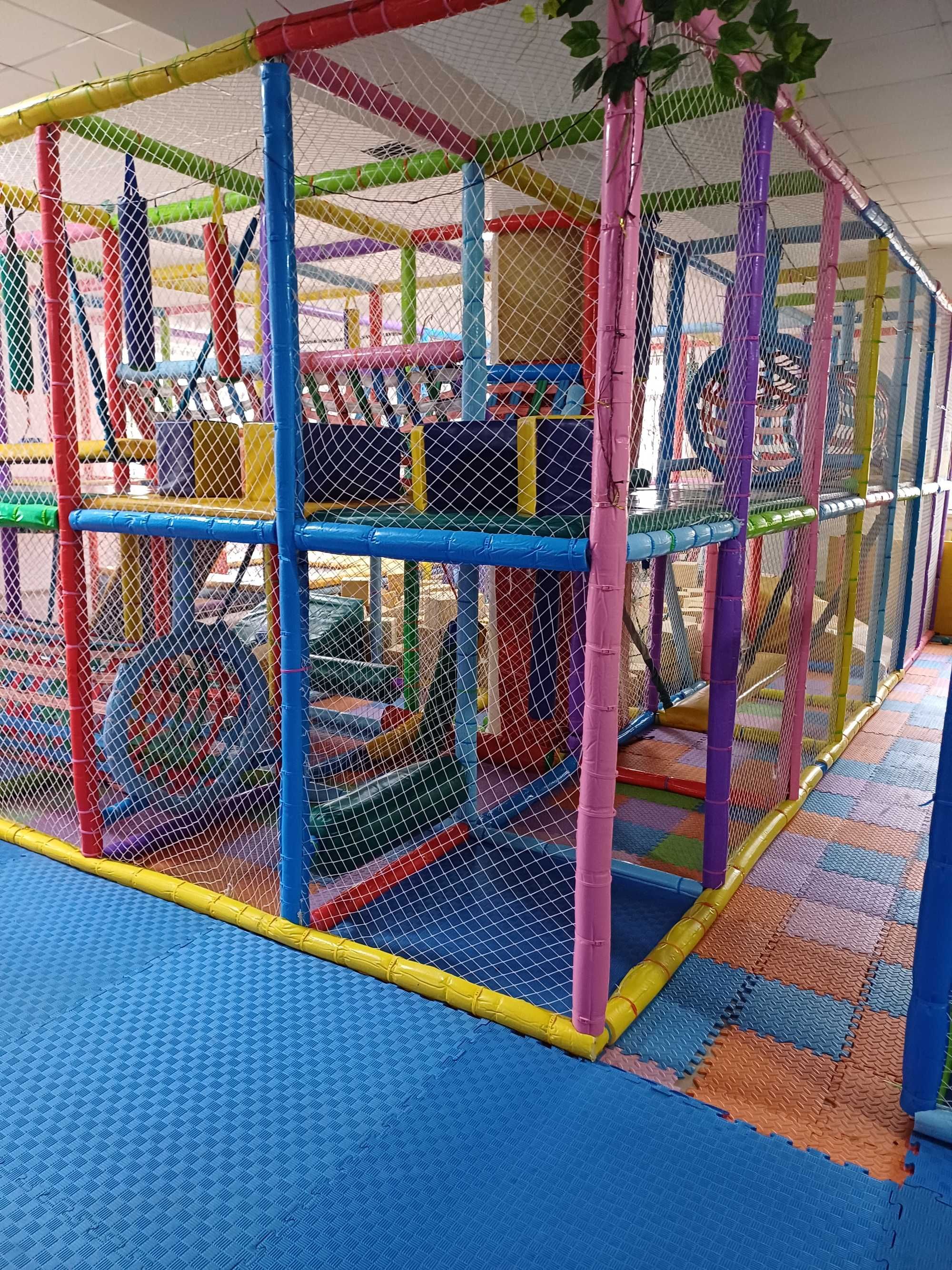 Лабиринт,игровой центр