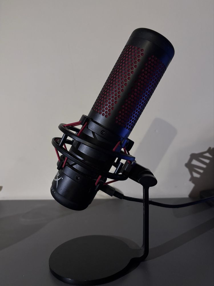 Микрофон HyperX Quadcast