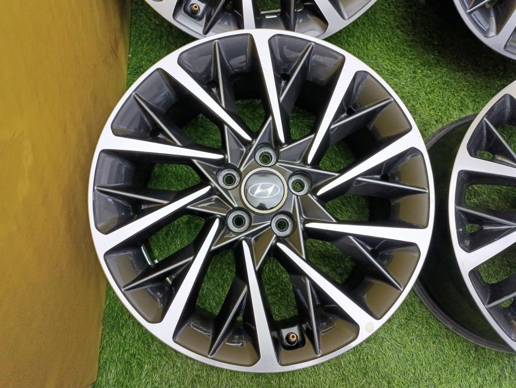 Диски R18 5×114.3 на Hyundai и другие.