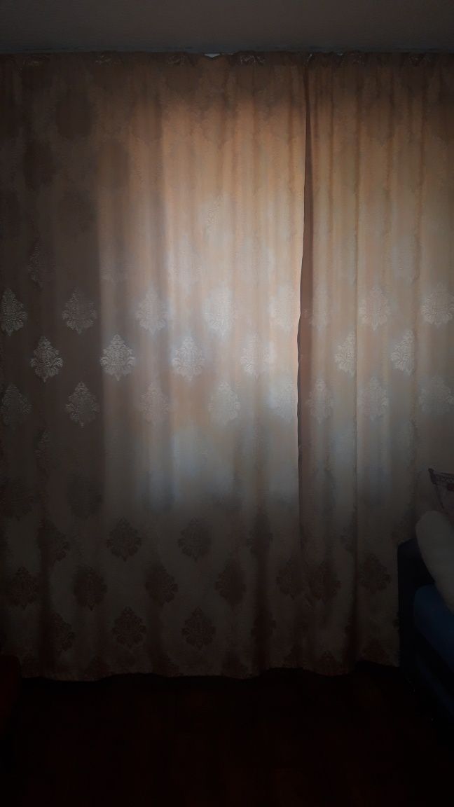 Продам шторы. Турецкие. Не дорого.