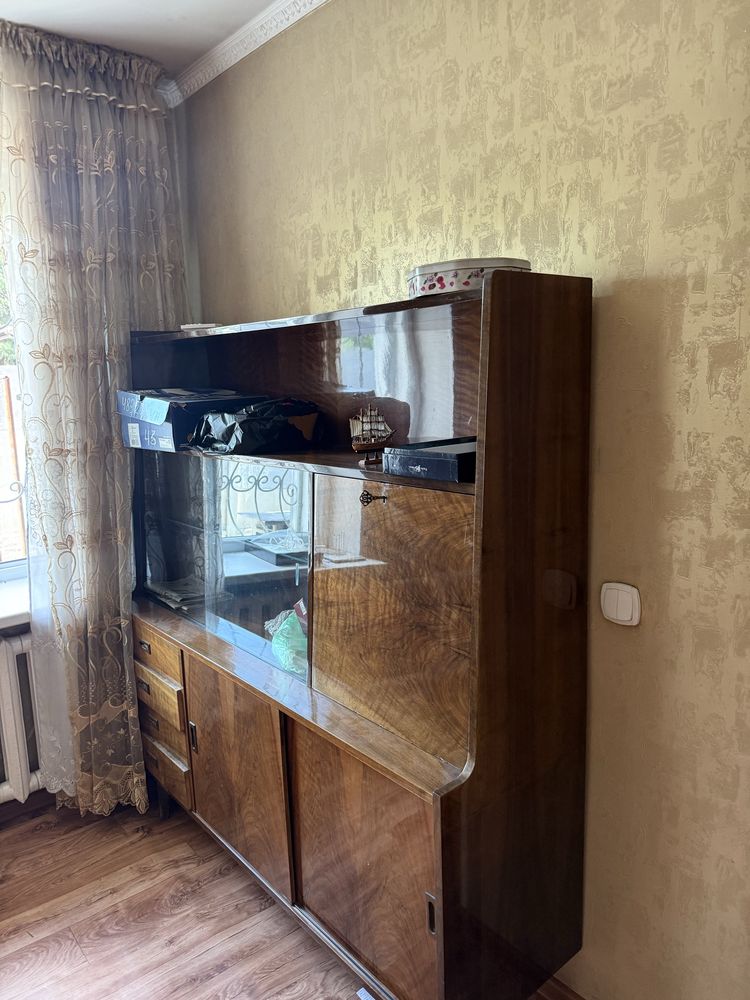 Продам сервант набор