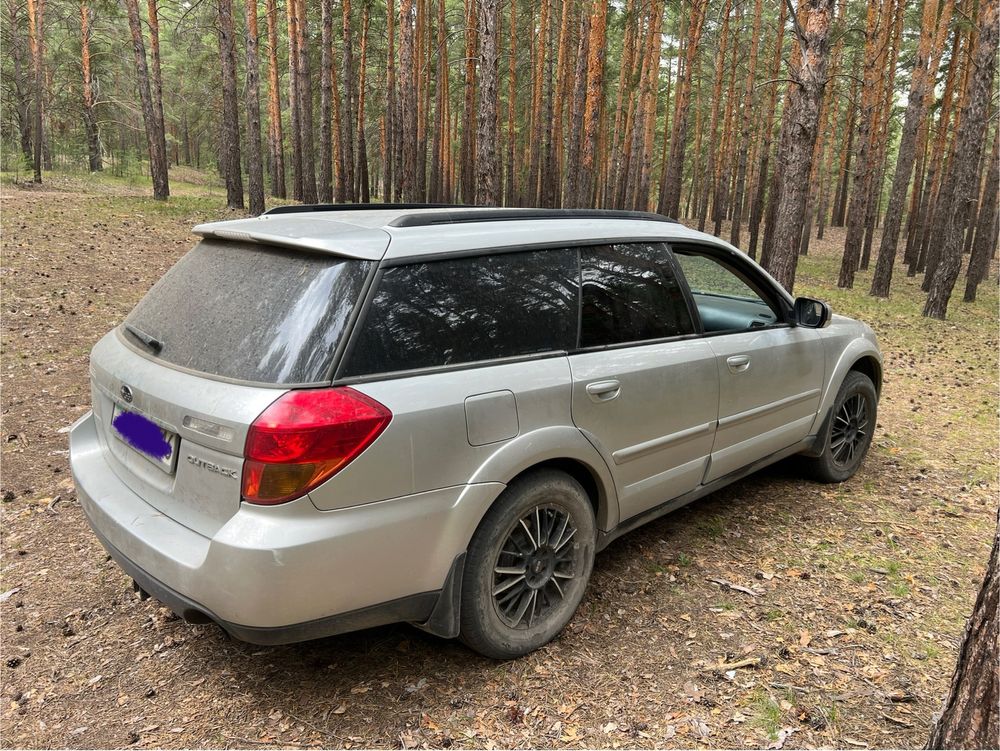Subaru autback.