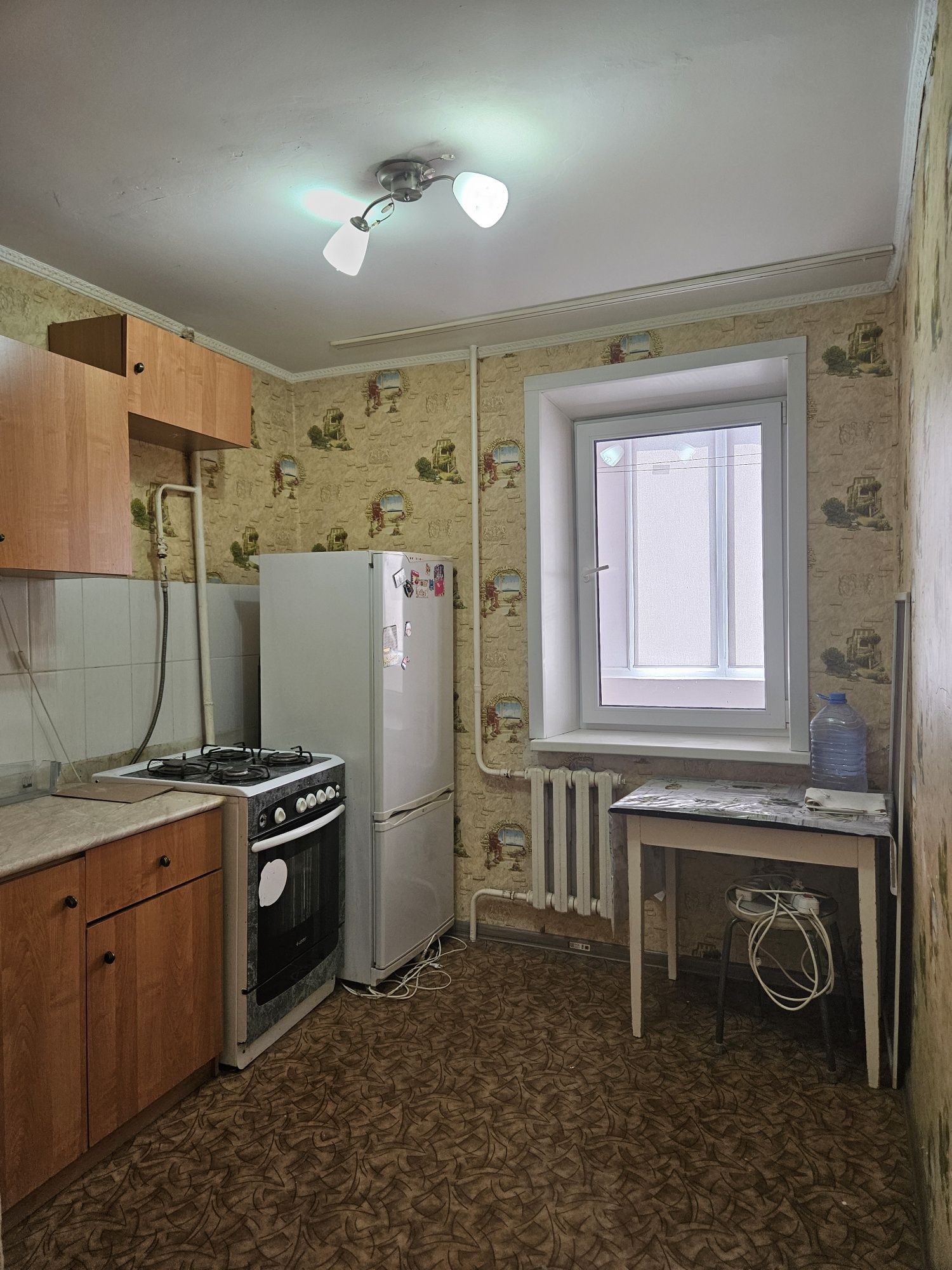 2х ком кв р-он Универмаг (НТБ) кирпичный дом 1985г.п., 4(9)эт. Центр