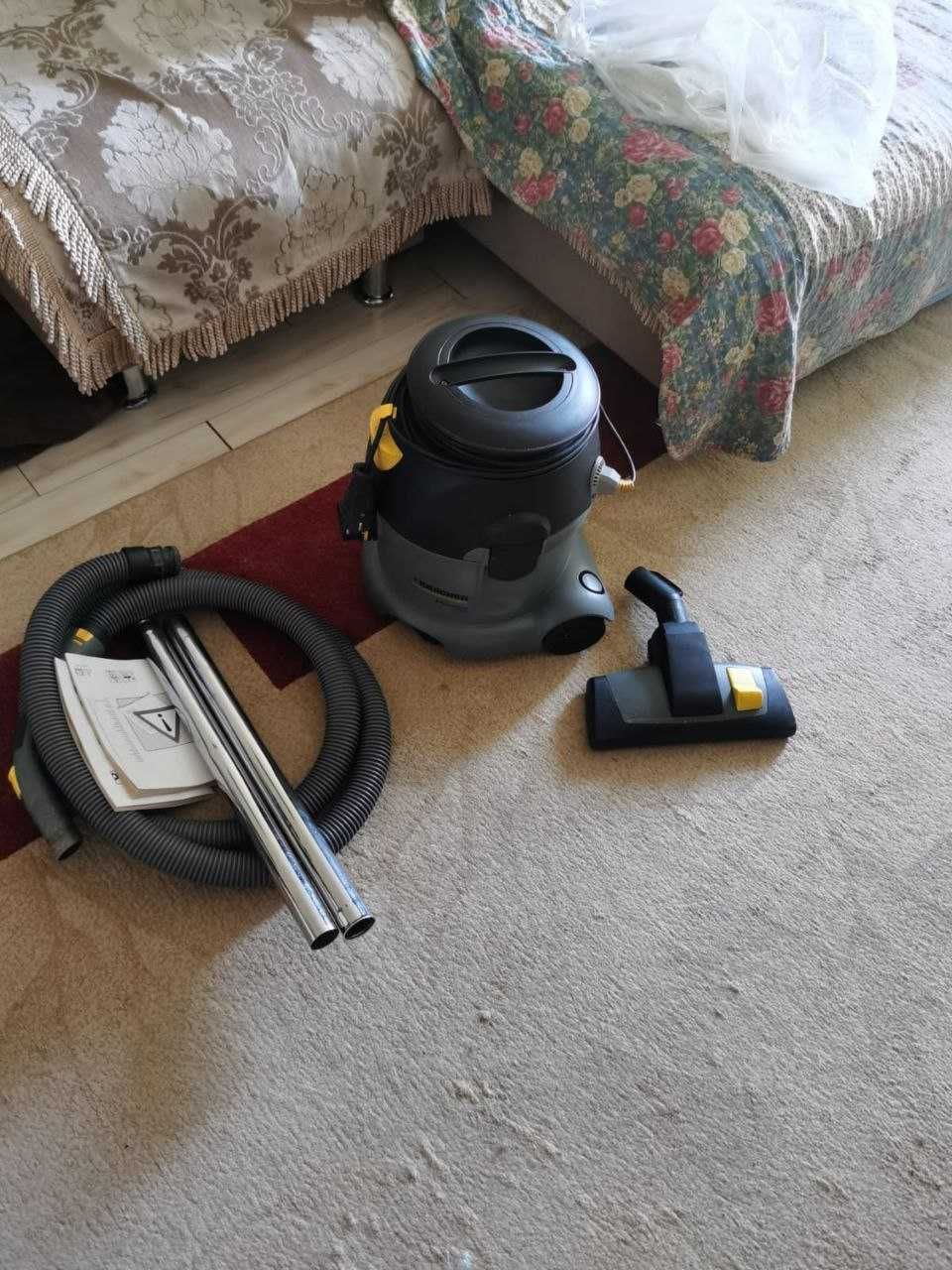 Строительный пылесос Karcher