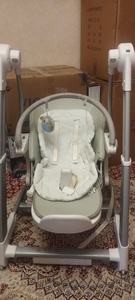 Детский столик три в одном. Стул, качеля, столик для кормления