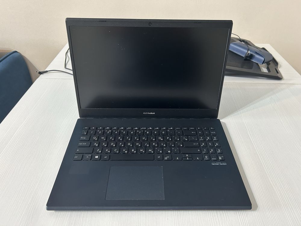 ноутбук Asus VivoBook