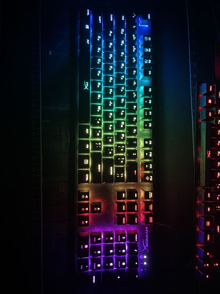 Продам HYPERX клавиатура