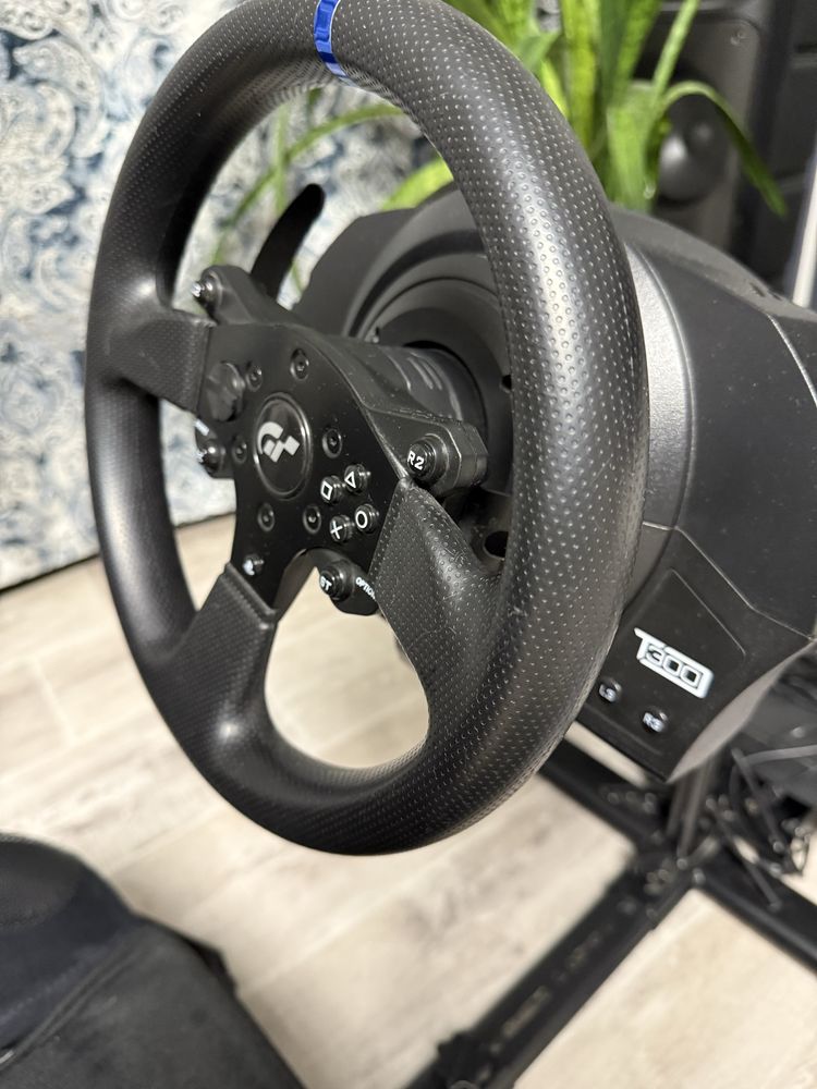 Sony PS 4 Pro 1TB  руль с сиденьем игровой THRUSTMASTER GT 300