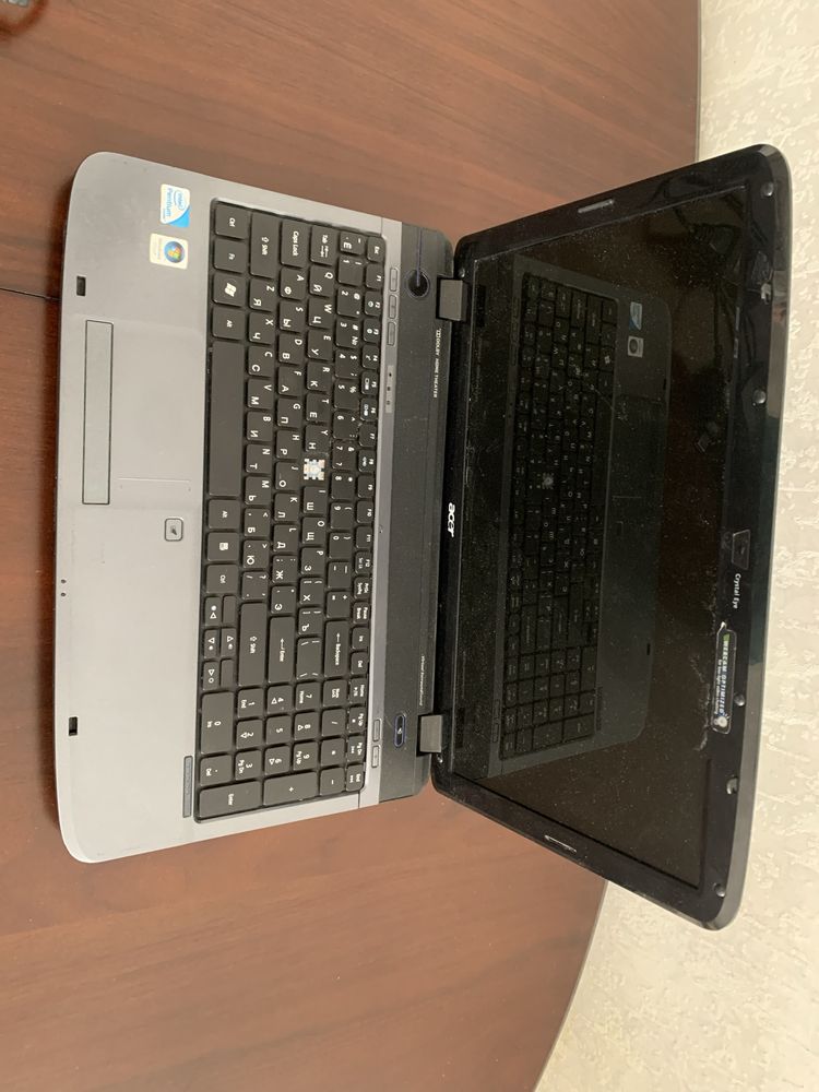 Продам ноутбук ACER в отличном состоянний.