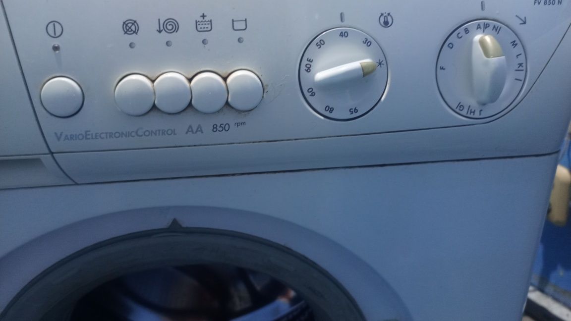 Продам Стиральную машину автомат