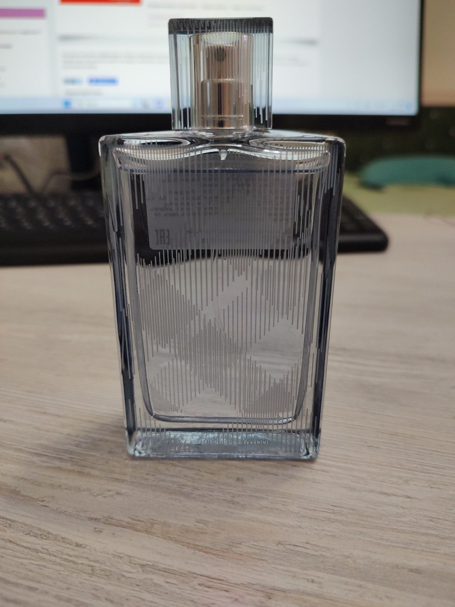 Туалетная вода для мужчин Burberry Brit splash