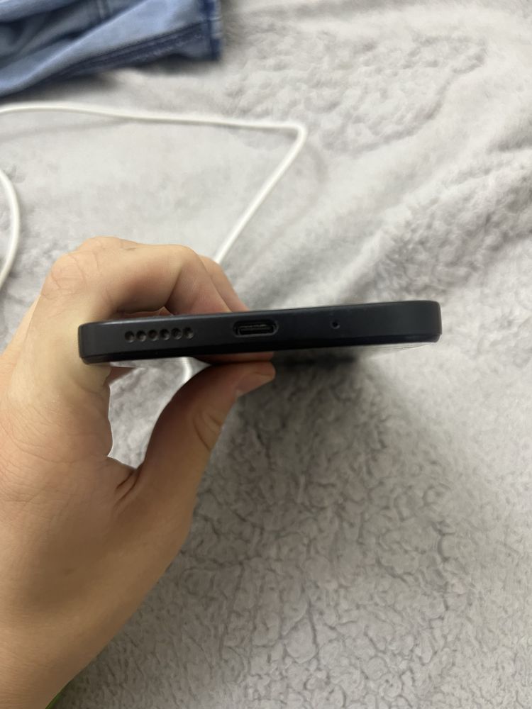 Продам новый телефон Redmi note 12-4G, в отличном состоянии