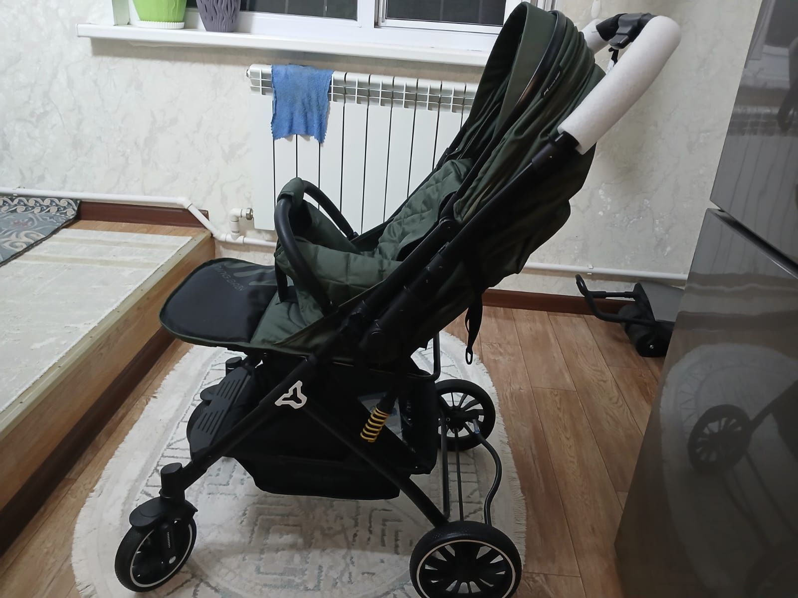 Коляска детский новый
