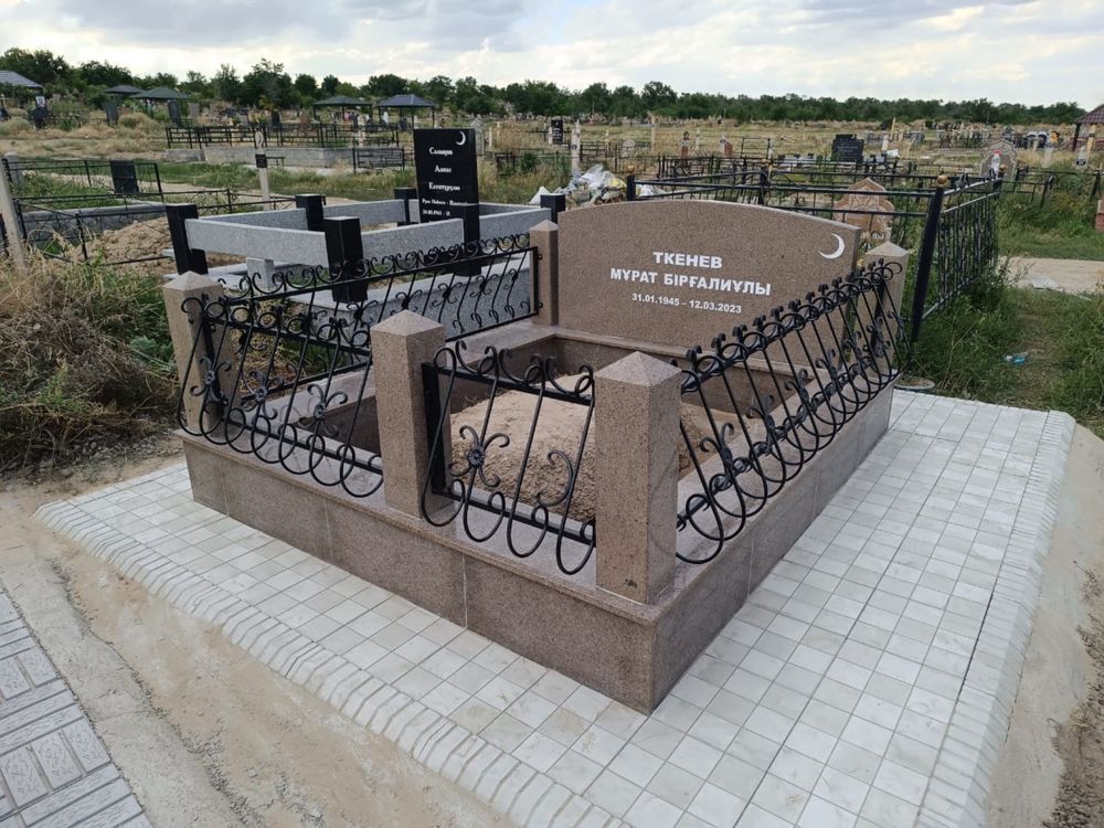 Памятники , облагораживание могил , оградки !