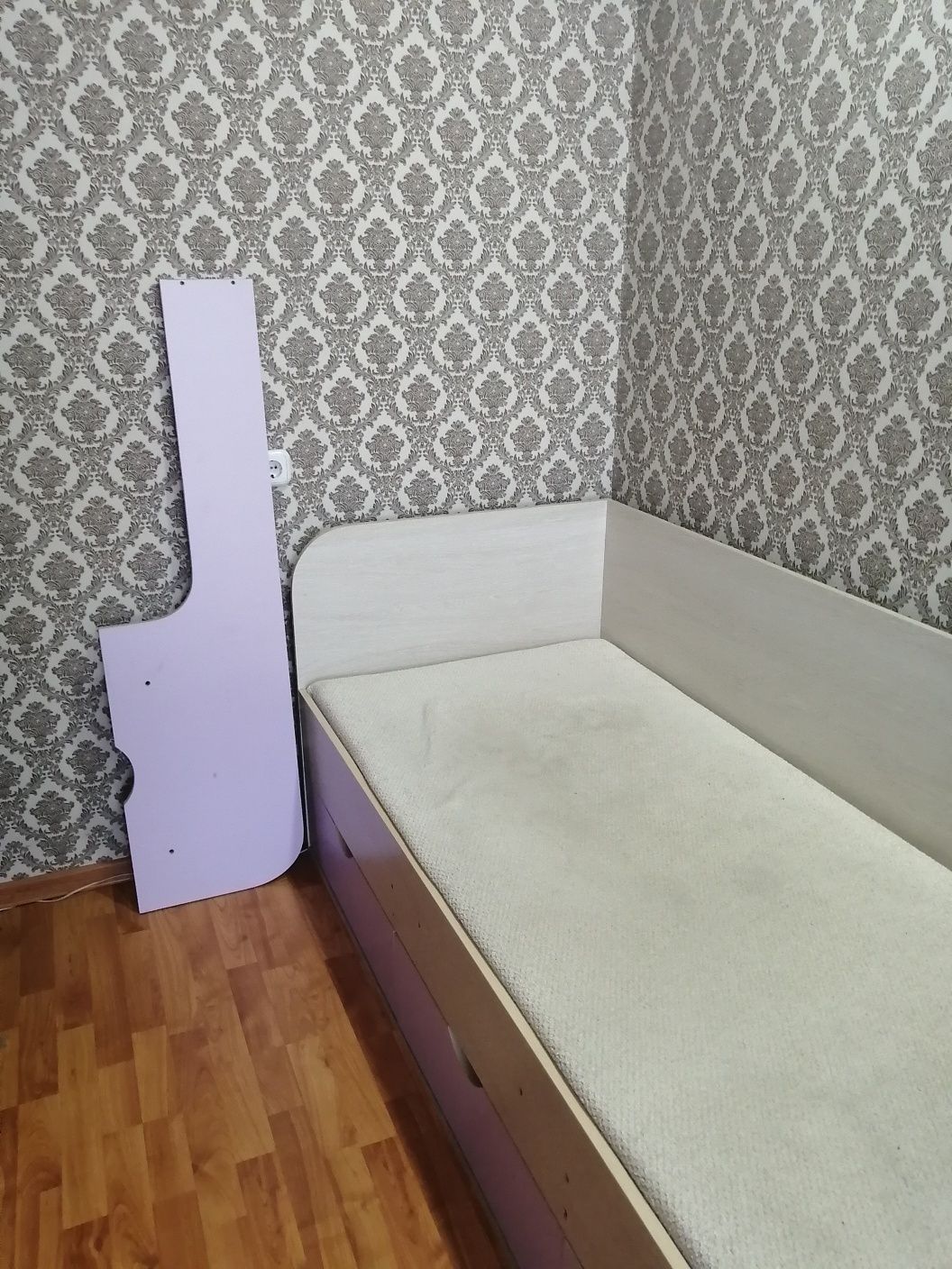 Продам подрастковую кровать