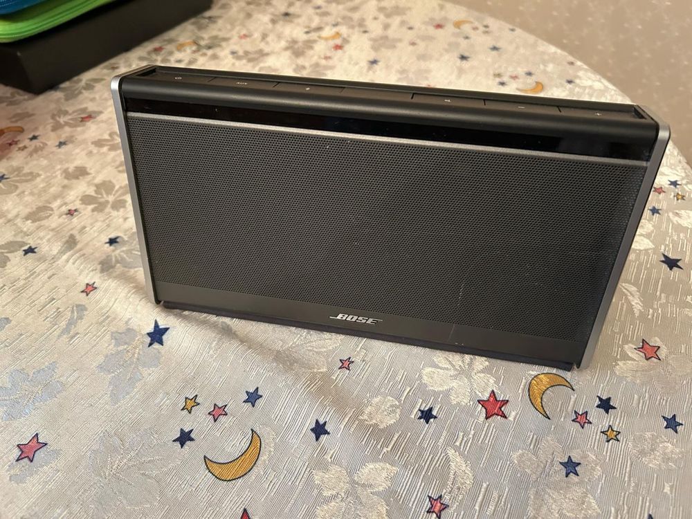 BOSE SoundLink колонка