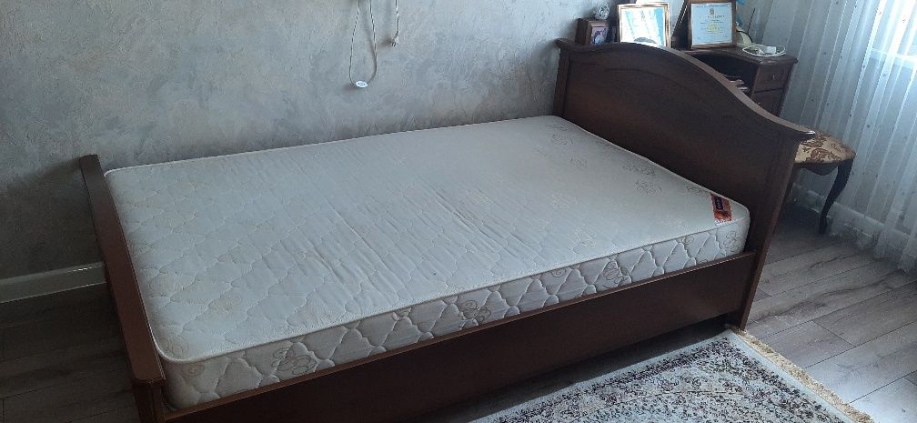 Спальний Гарнитур
