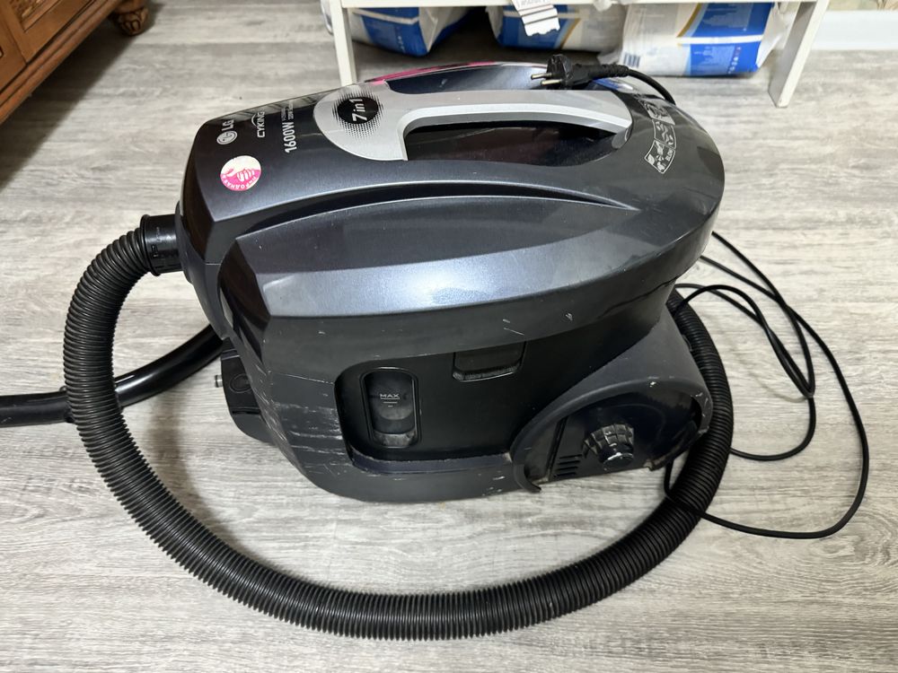 Пылесос  LG срочно