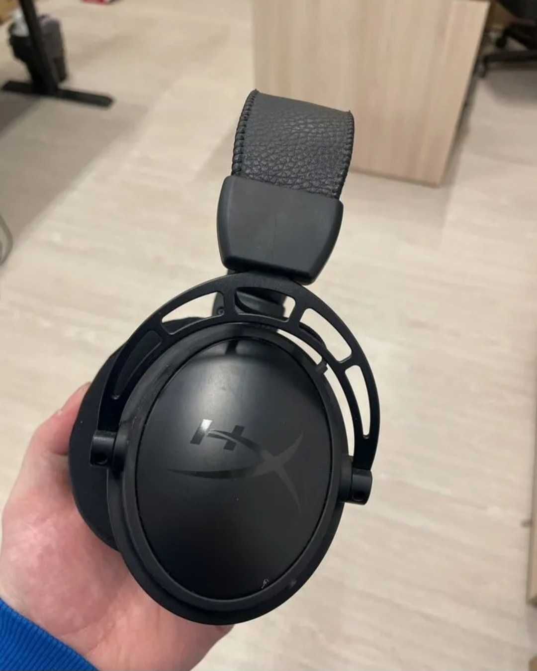 Продам наушники Hyper x cloud alpfa S