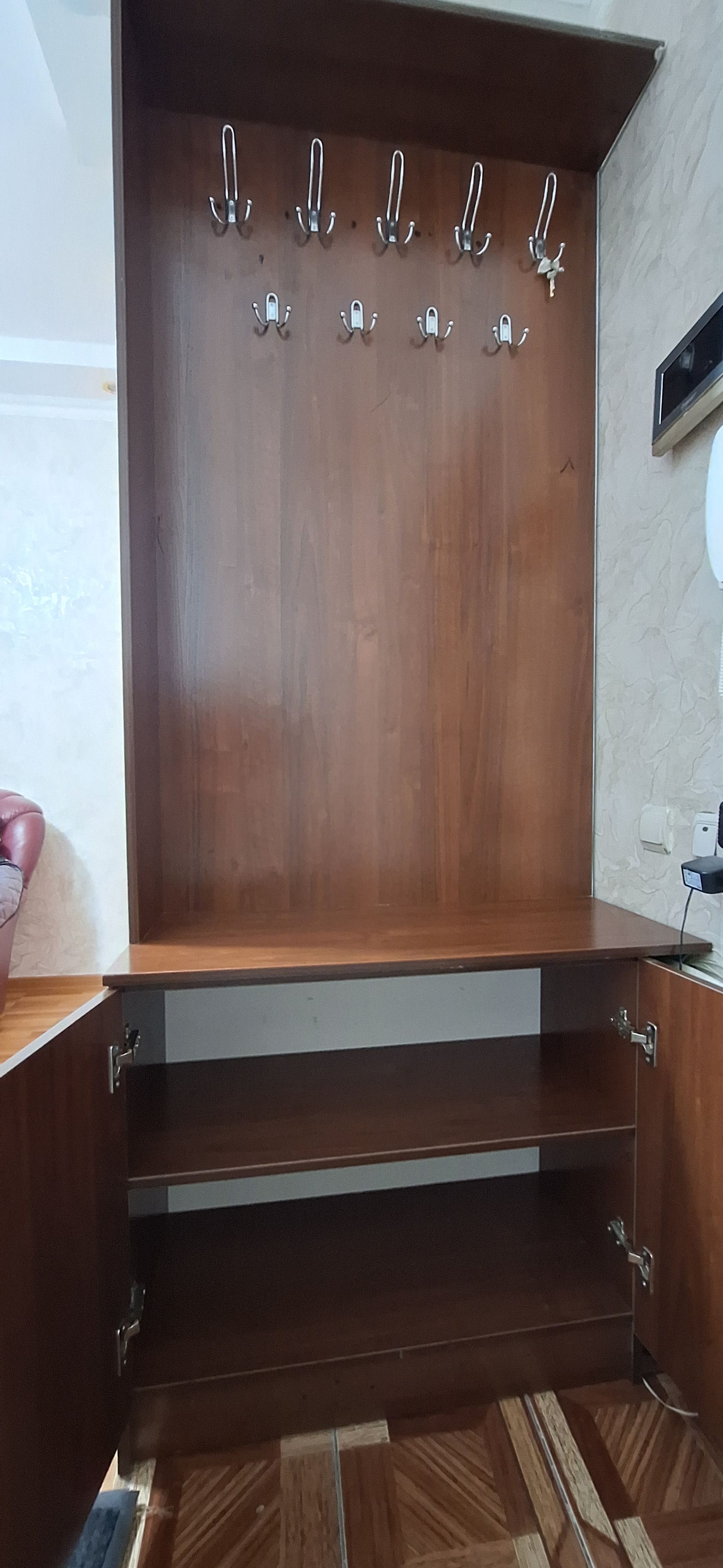 Шкаф для прихожей СРОЧНО!