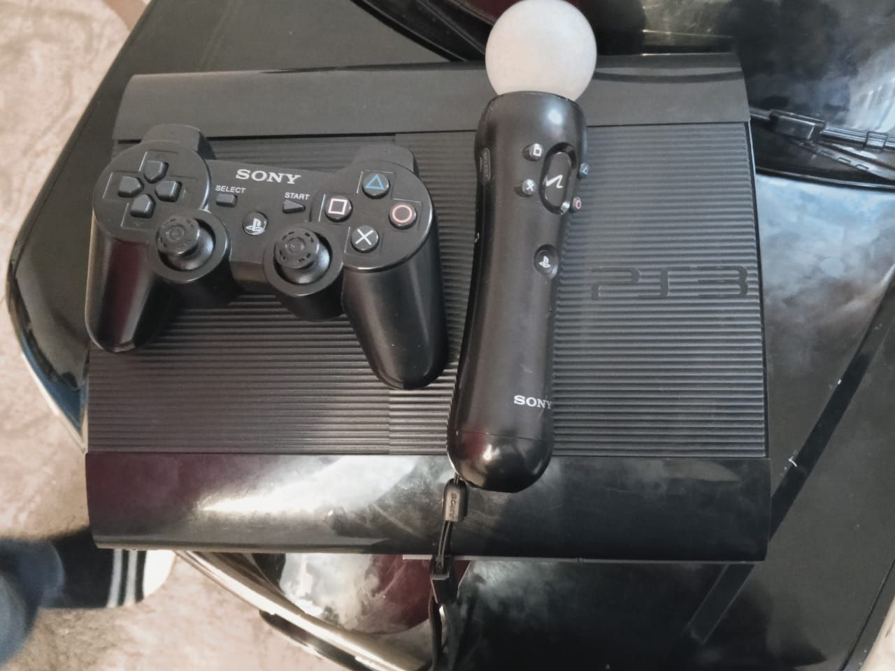 Продается ps3 в хорошем состояние  адрес заречный2ул кайдауыл батыра51