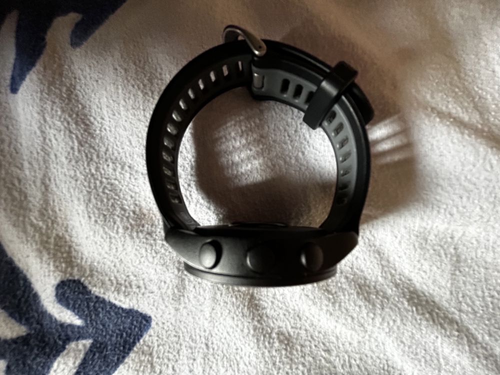 Продам часы  Garmin Forerunner 165 в идеальном состояний