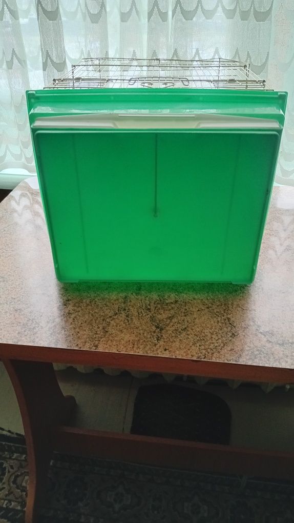 Продам новую клетку  для птиц