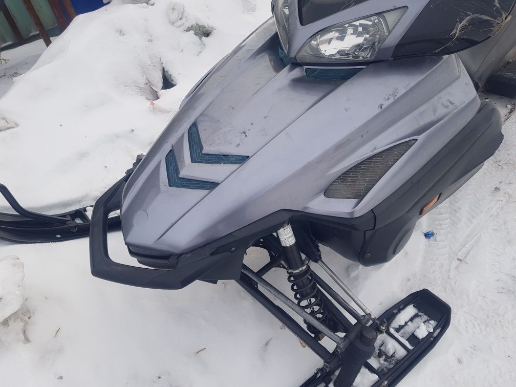 Продам снегоход Yamaha Ventura RS10