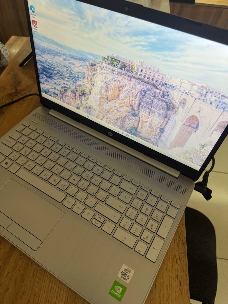 Hp 15-dw1017ur..