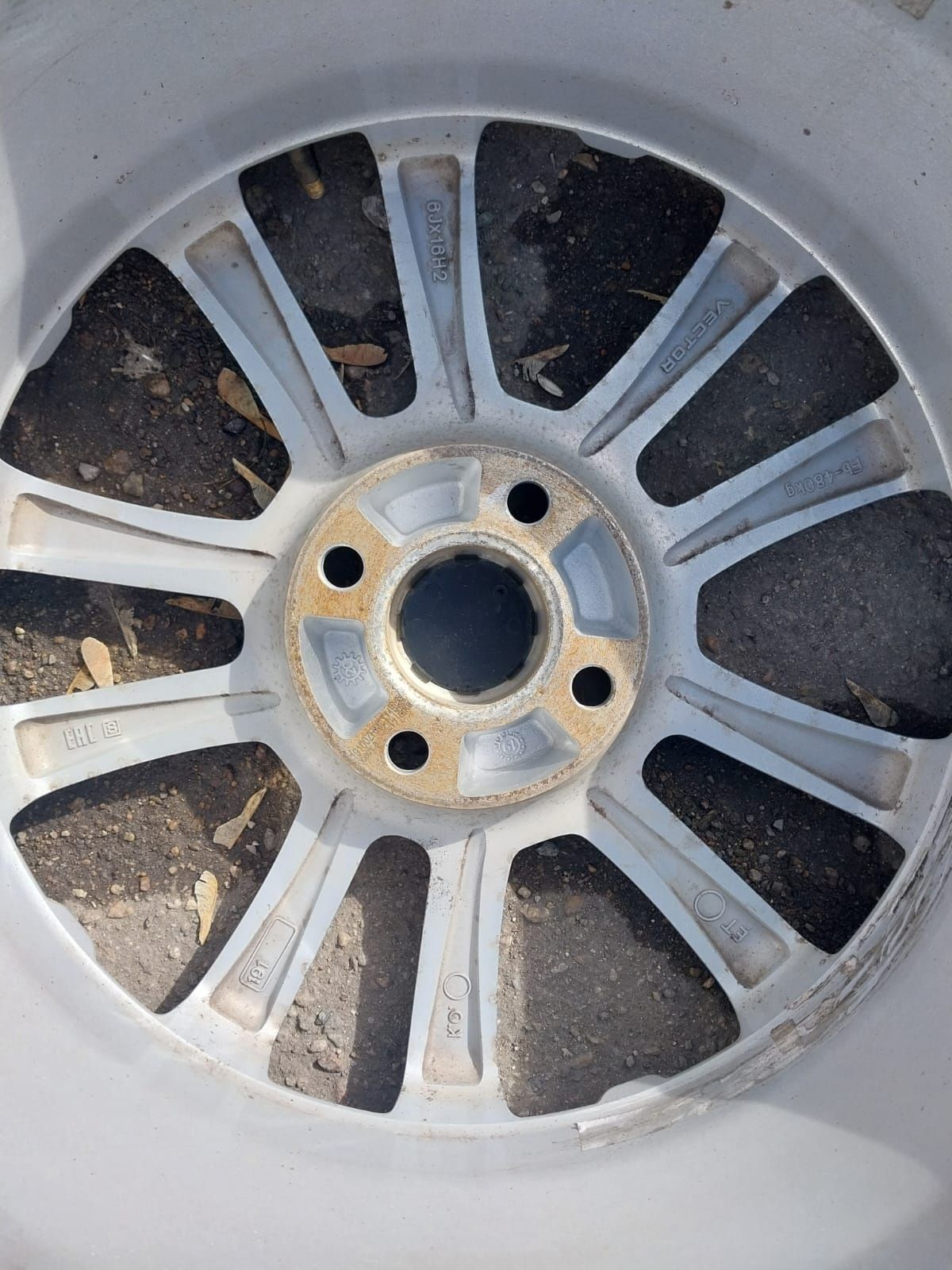 4 диска R16. Разболтовка 4×100, ЕТ41. Ц.О 59.1