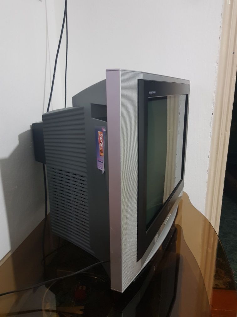 Телевизор LG Flatron