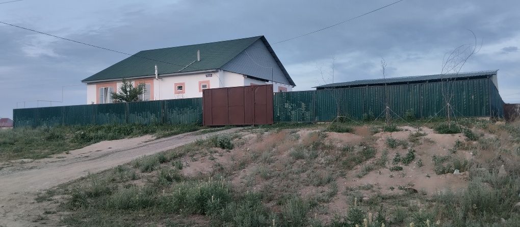 Уи сатылады . Продам дом. Мр Көктал..