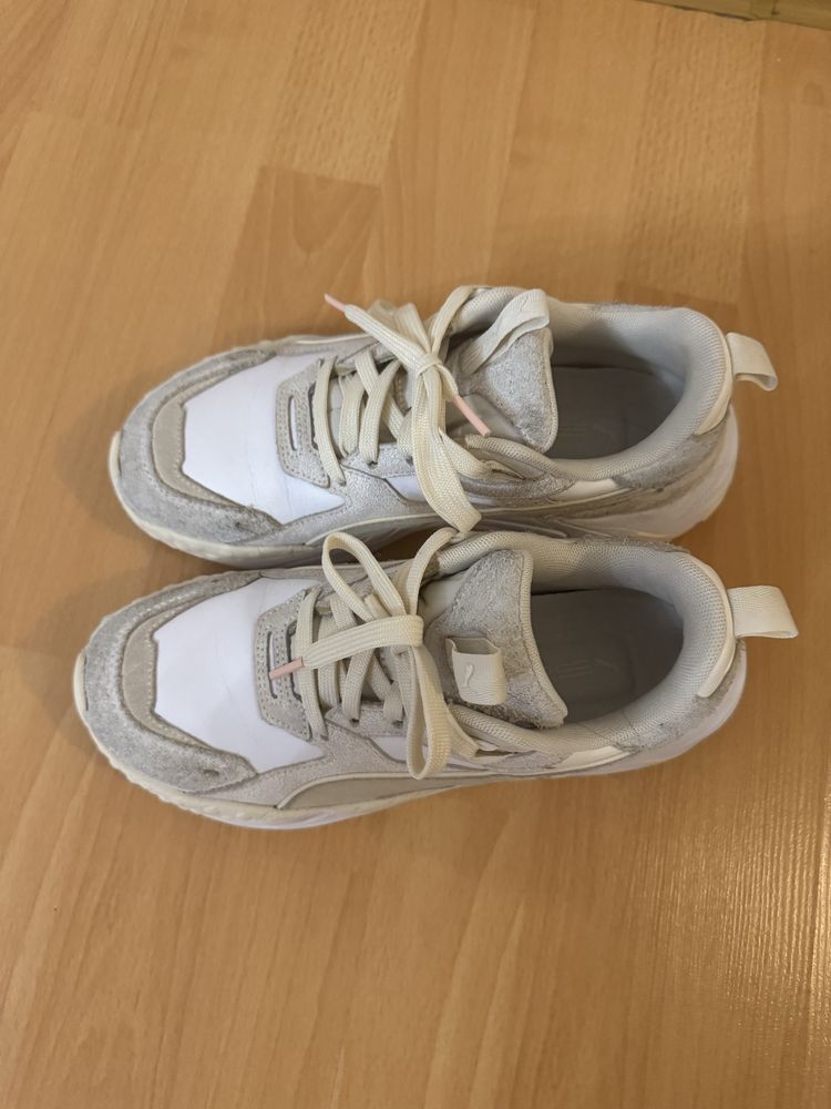 Продам оригинал кроссовки от Puma