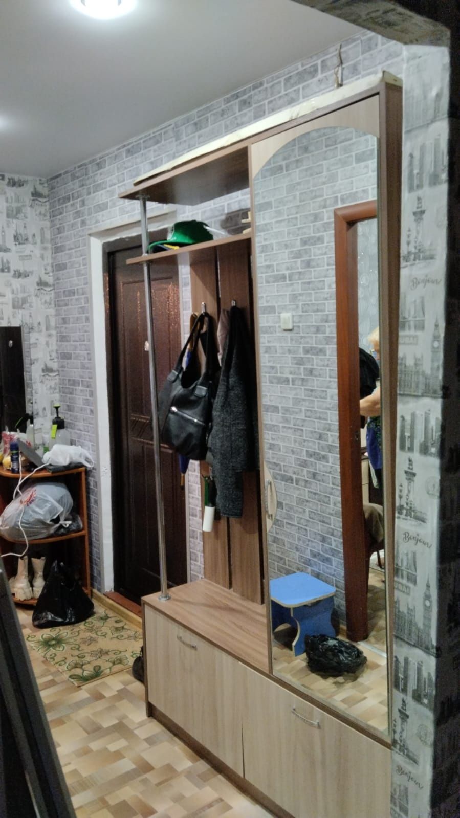 Продам прихожую в отличном состоянии.