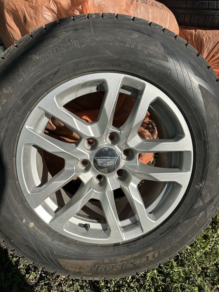Cadillac escolade оригинал диски с зимней резиной