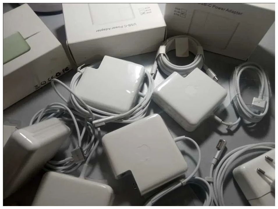 на MacBook под 85W - зарядка, блок питания на макбук