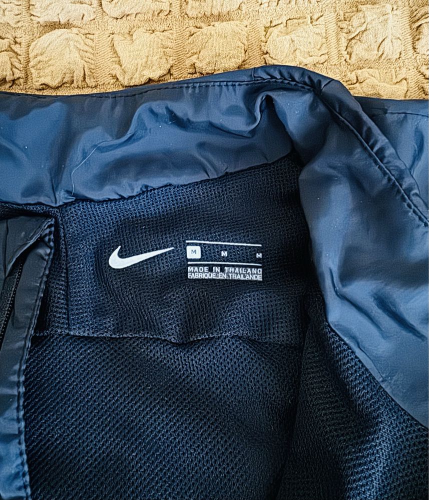 дождевик от Nike Кайрат