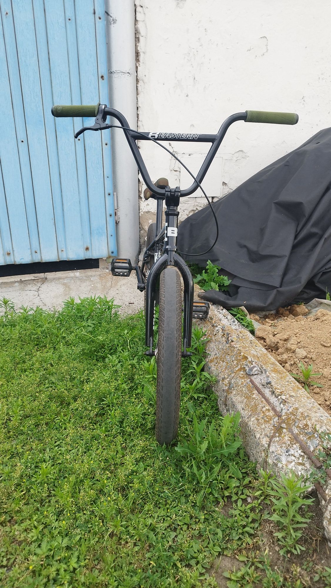 Продам велосипед BMX компаний Beastern 2024года