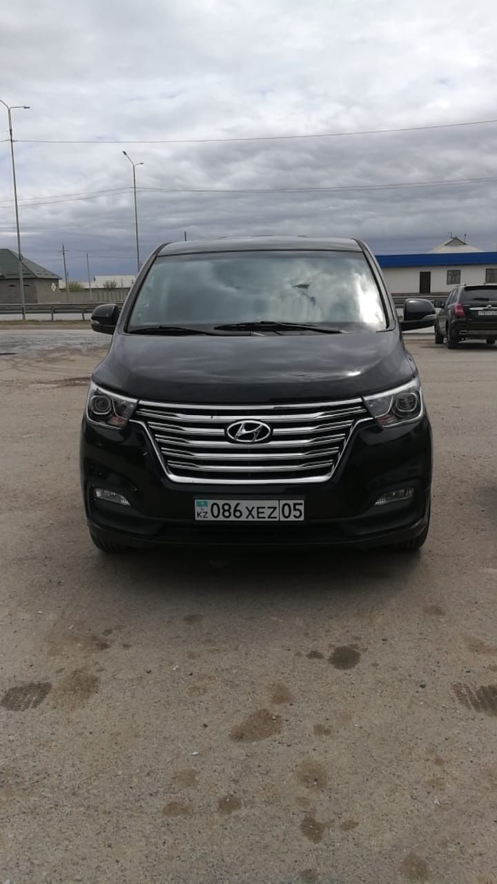 Аренда с водителем 5000/час Мерседес Vclass Viano микроавтобус минивэн