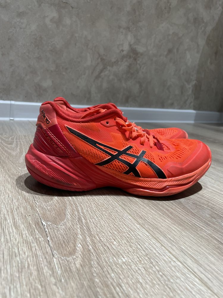 Продам metarise Asics Tokyo