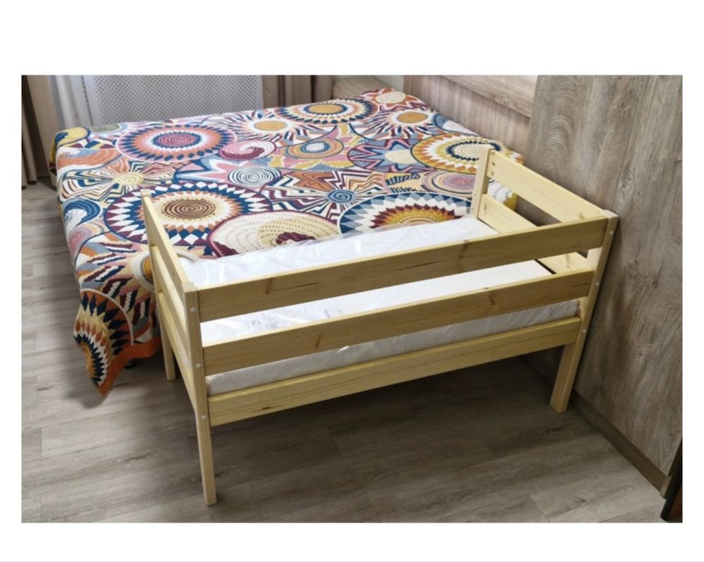 Продам кровать из дерева